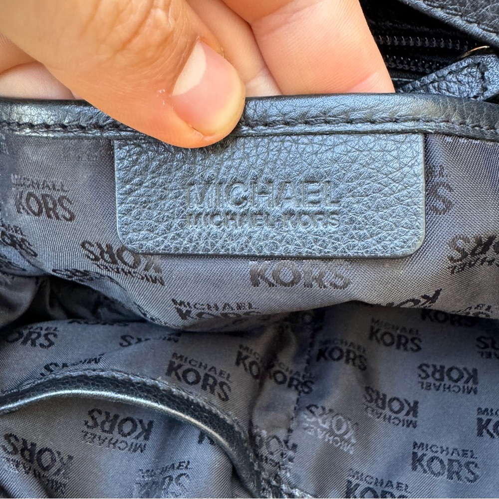 Black Leather Michael Kors Purse - Picture 11 of 12